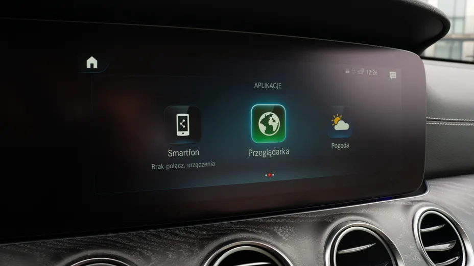 MERCEDES-BENZ E Klasa E 220 d 4-Matic