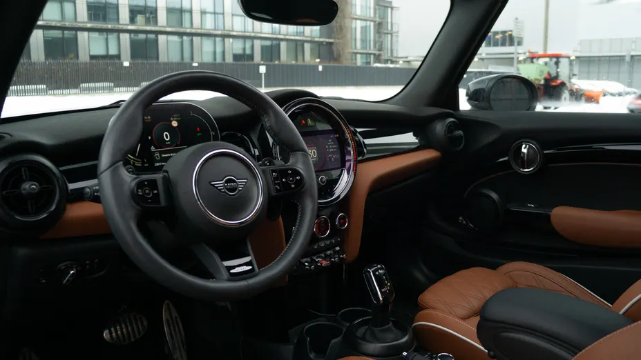 MINI [BMW] Cabrio Cooper S John Cooper Works Trim sport-aut