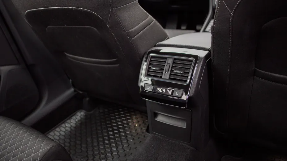 SKODA Superb Superb 1.8 TSI Elegance