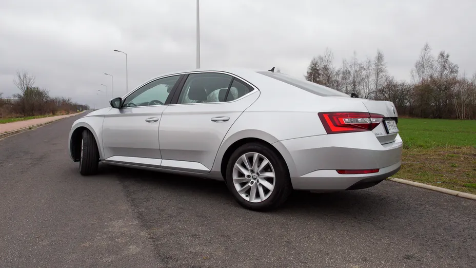 SKODA Superb Superb 1.8 TSI Elegance