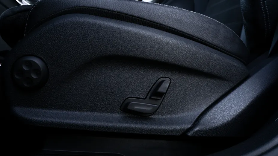 MERCEDES-BENZ GLC GLC 300 e 4-Matic AMG Line