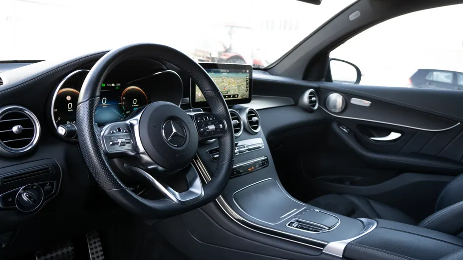 MERCEDES-BENZ GLC GLC 300 e 4-Matic AMG Line