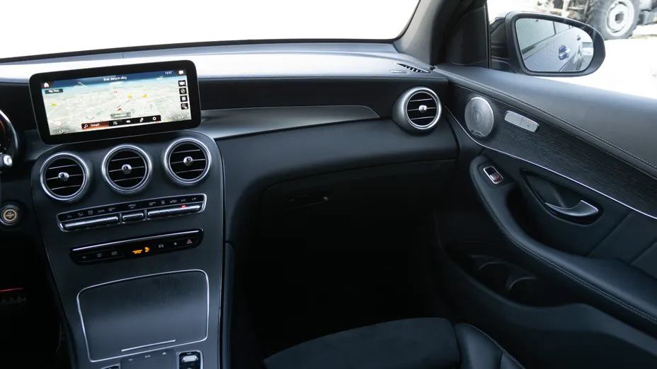 MERCEDES-BENZ GLC GLC 300 e 4-Matic AMG Line