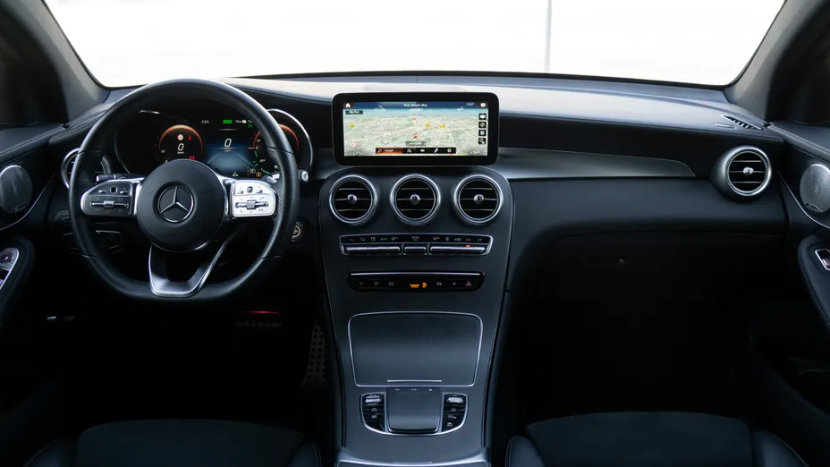 MERCEDES-BENZ GLC GLC 300 e 4-Matic AMG Line