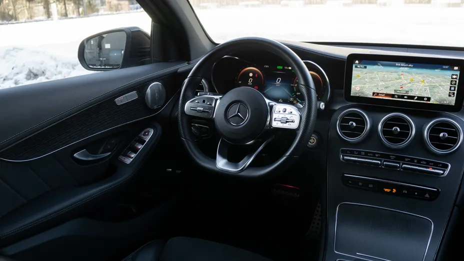 MERCEDES-BENZ GLC GLC 300 e 4-Matic AMG Line