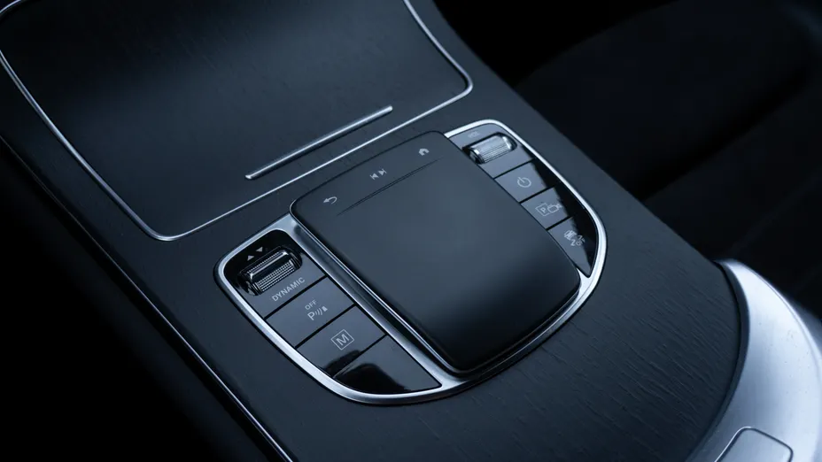 MERCEDES-BENZ GLC GLC 300 e 4-Matic AMG Line