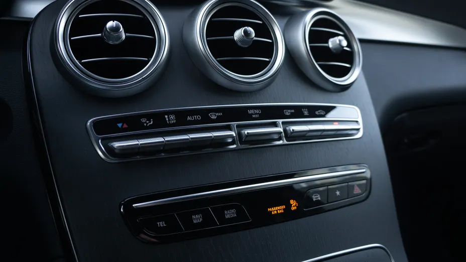 MERCEDES-BENZ GLC GLC 300 e 4-Matic AMG Line