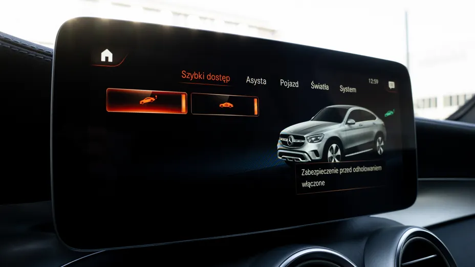 MERCEDES-BENZ GLC GLC 300 e 4-Matic AMG Line