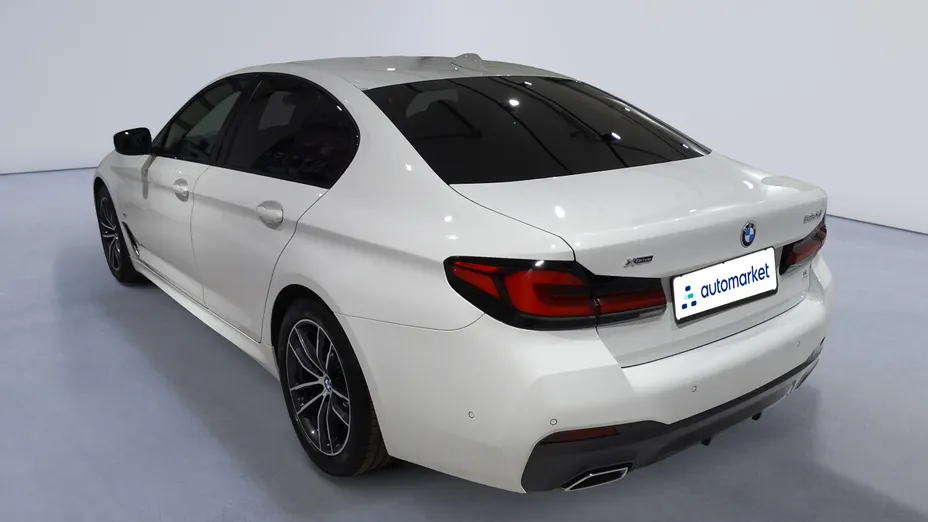 BMW Seria 5 520d xDrive mHEV M Sport sport-aut