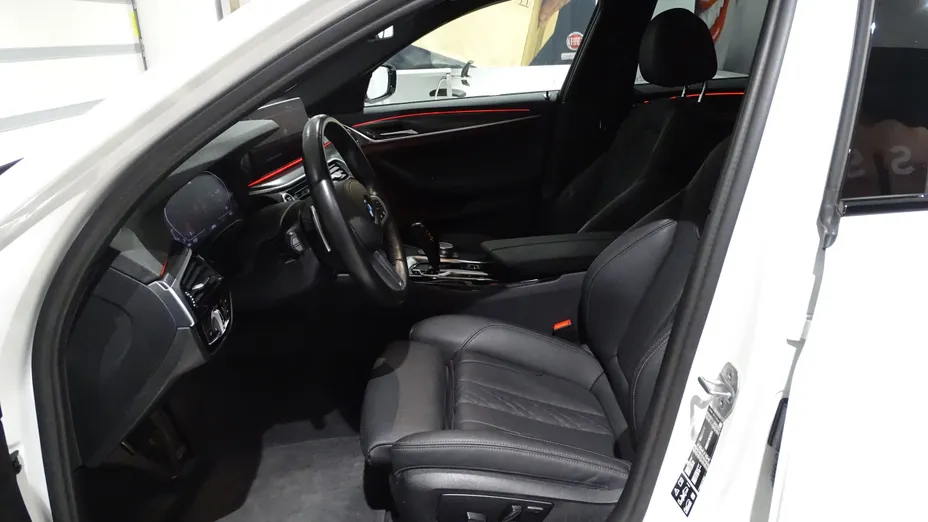 BMW Seria 5 520d xDrive mHEV M Sport sport-aut