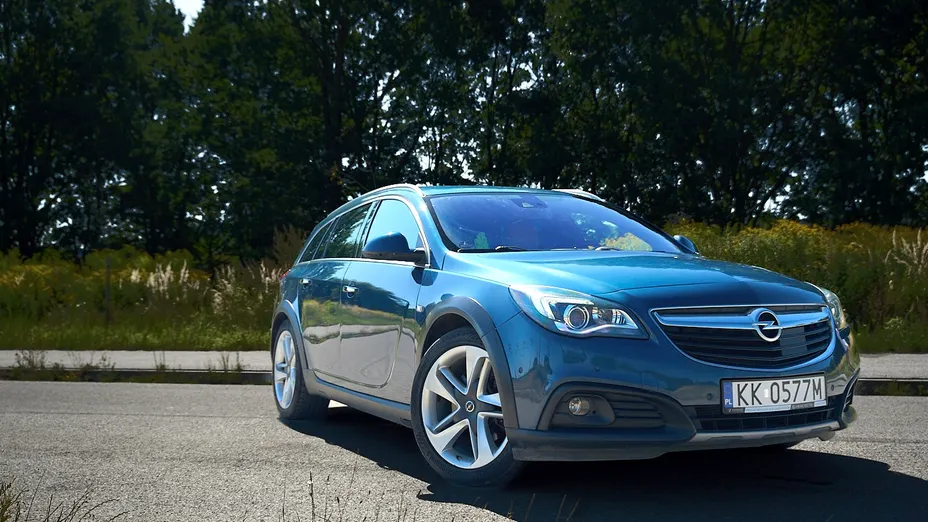 OPEL Insignia Insignia CT 2.0 T 4x4 aut EU6