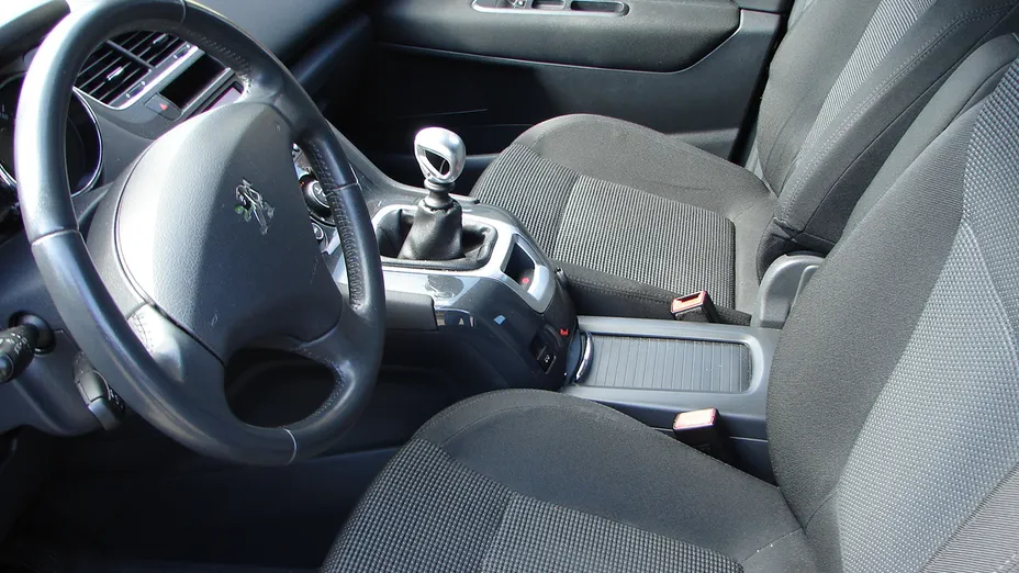 PEUGEOT 5008 5008 1.6 THP Allure