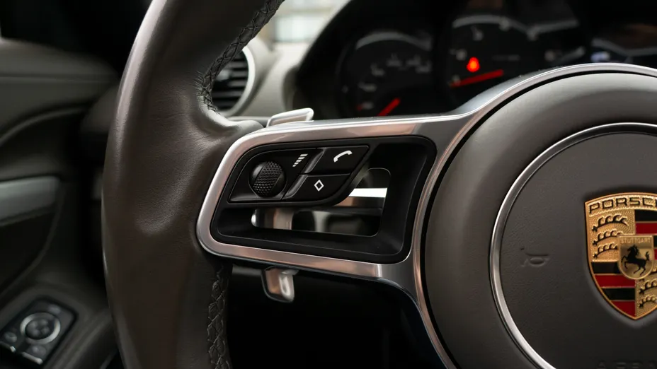 PORSCHE Boxster 718 Boxster GPF PDK