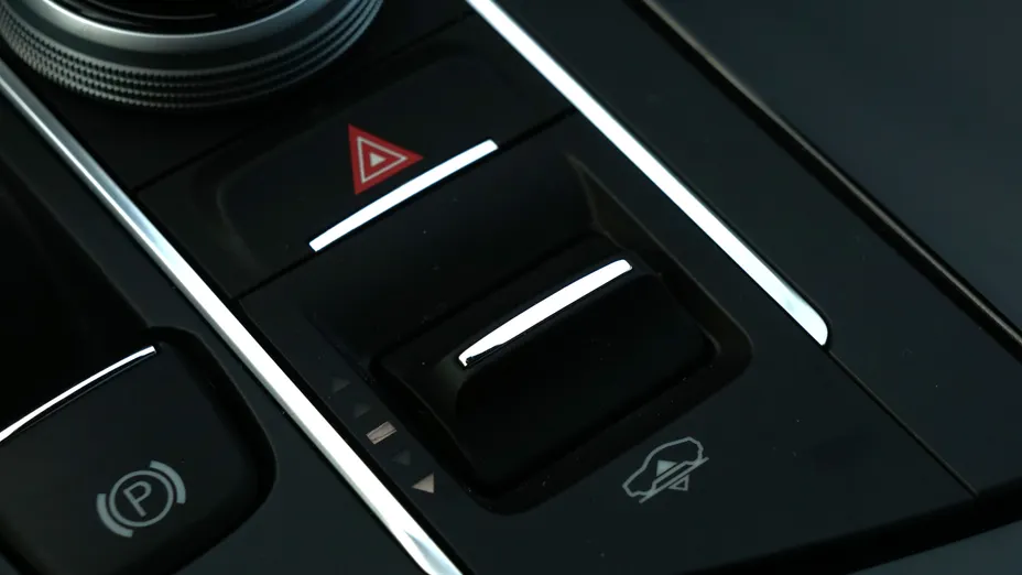 MASERATI Levante Levante mHEV GT