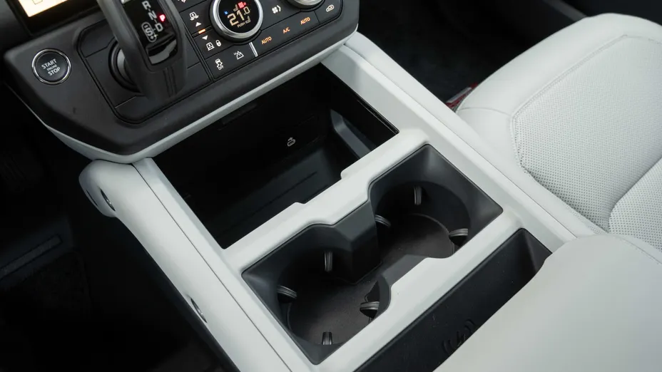 LAND ROVER Defender Defender 110 3.0 D250 mHEV S