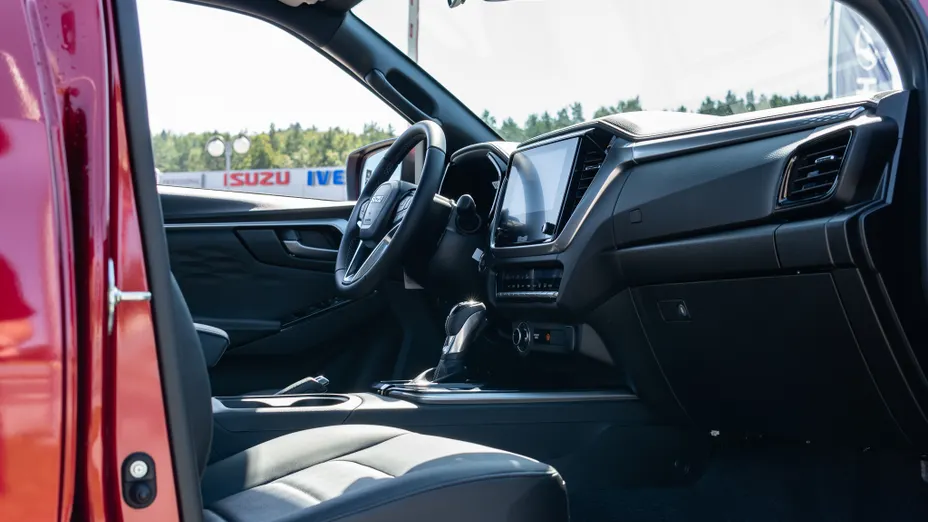 ISUZU D-Max D-Max 1.9 d DC LSX aut Nowy