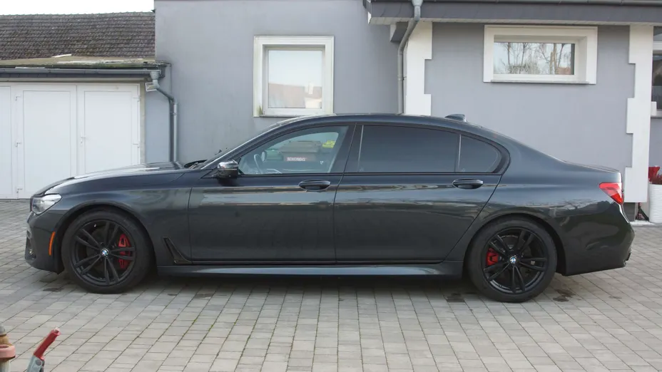 BMW Seria 7 740i L