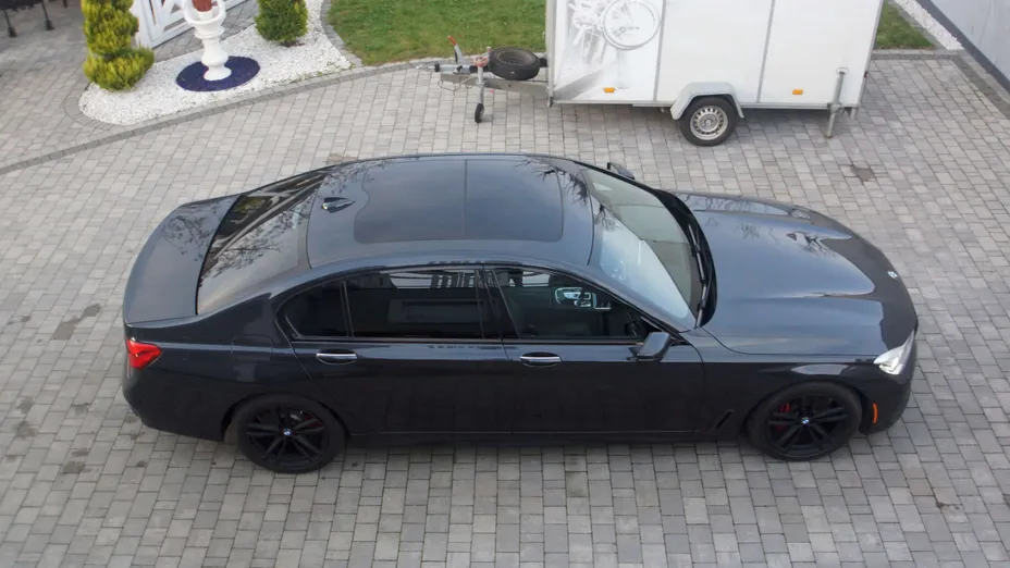 BMW Seria 7 740i L
