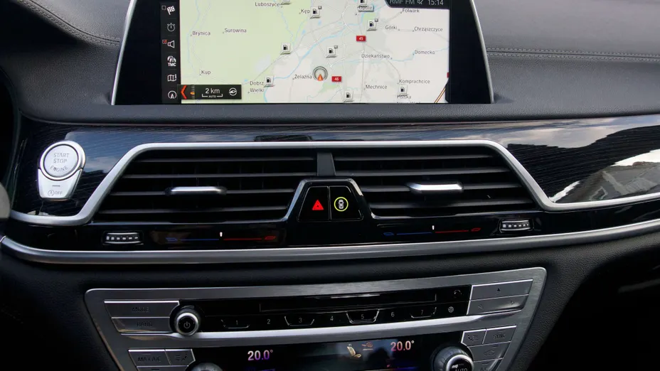 BMW Seria 7 740i L