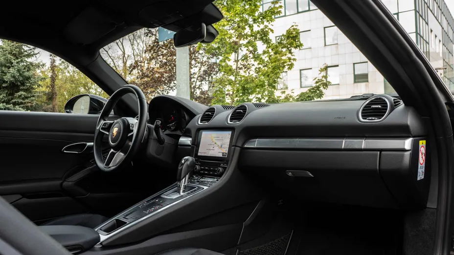 PORSCHE Cayman 718 Cayman GPF PDK