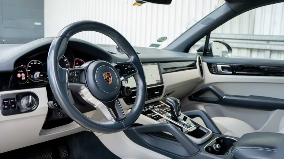 PORSCHE Cayenne Cayenne