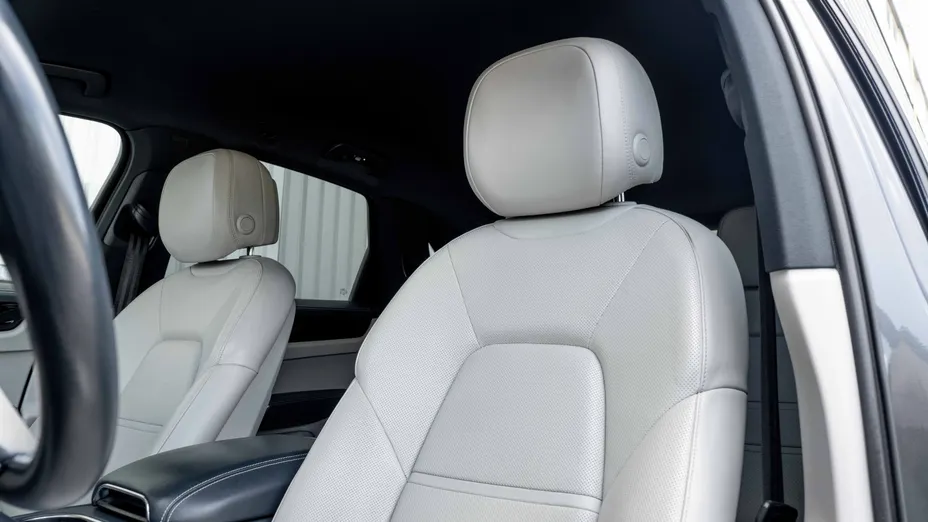 PORSCHE Cayenne Cayenne