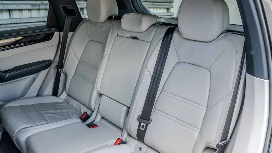 PORSCHE Cayenne Cayenne