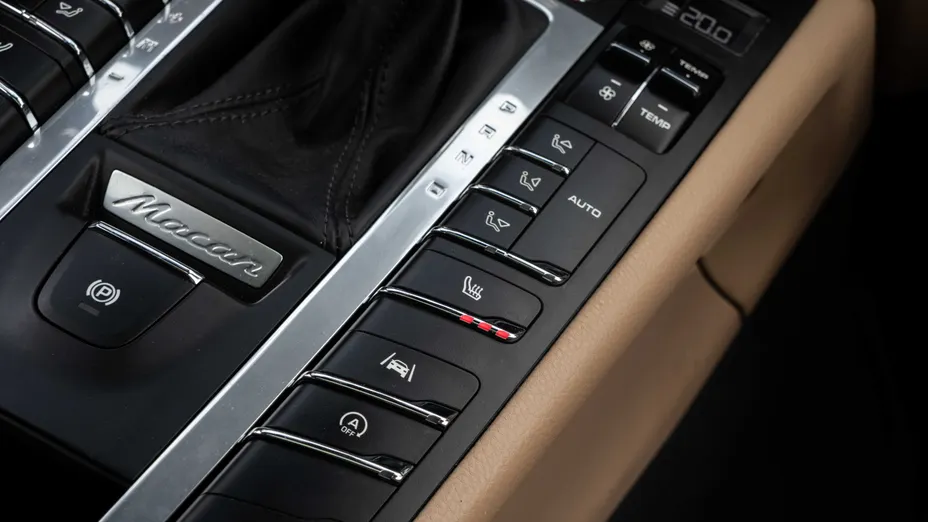 PORSCHE Macan Macan S