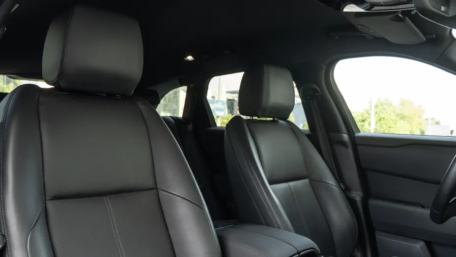 LAND ROVER Range Rover Velar Velar 2.0 P250 R-Dynamic SE