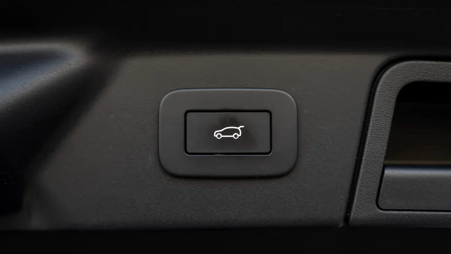 LAND ROVER Range Rover Velar Velar 2.0 P250 R-Dynamic SE