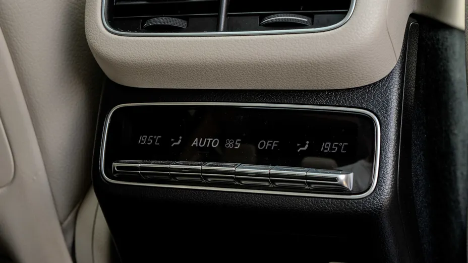 MERCEDES-BENZ GL GLS 400 d 4-Matic