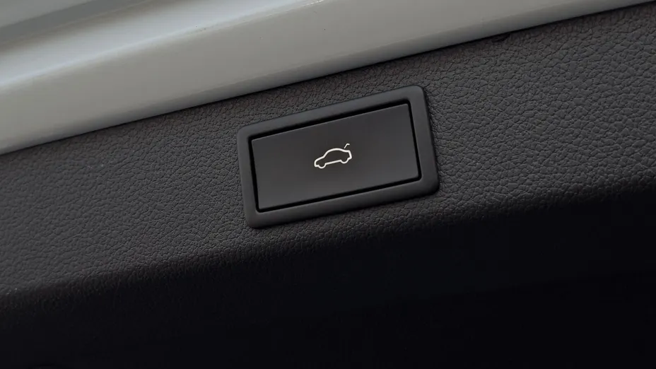 SKODA Superb Superb 2.0 TDI SCR Sportline DSG