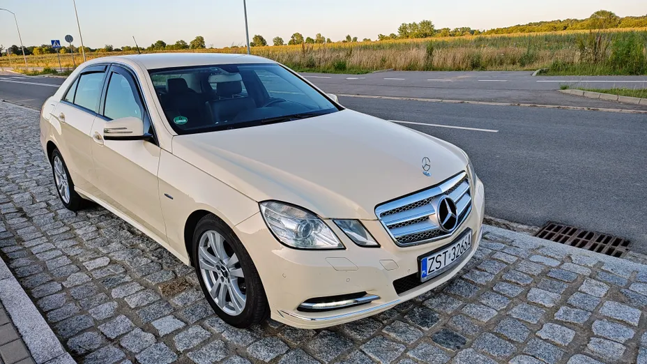 MERCEDES-BENZ E Klasa E 200 BlueTEC 7G-TRONIC Avantgarde