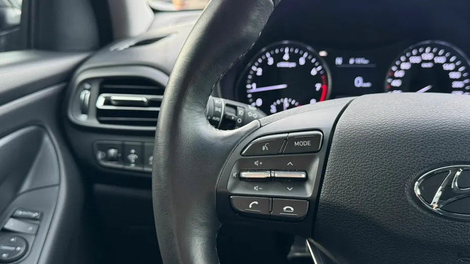 HYUNDAI i30 i30 1.0 T-GDI Smart