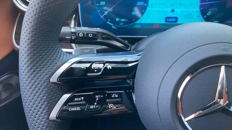 MERCEDES-BENZ GLC -