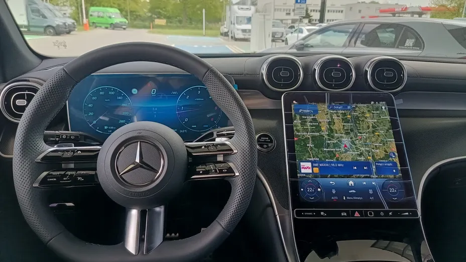 MERCEDES-BENZ GLC -
