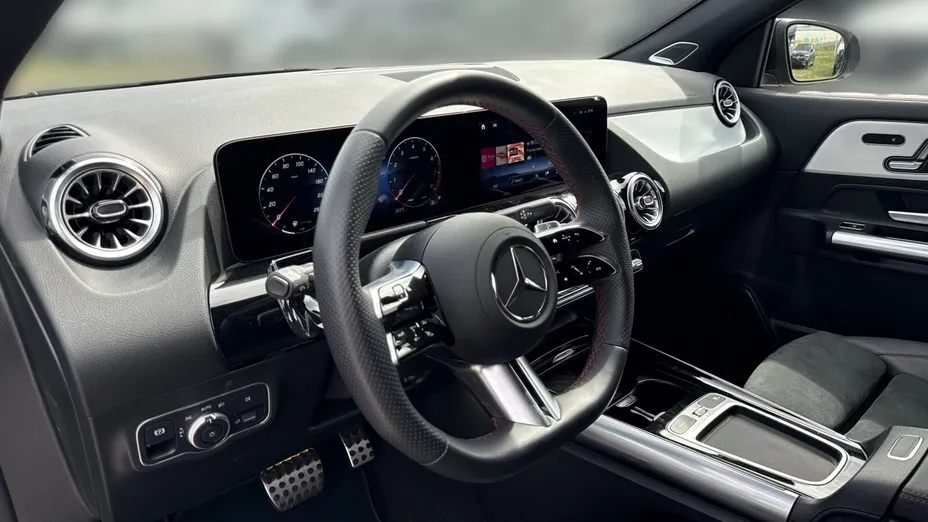 MERCEDES-BENZ GLA GLA 200 mHEV AMG Line 7G-DCT