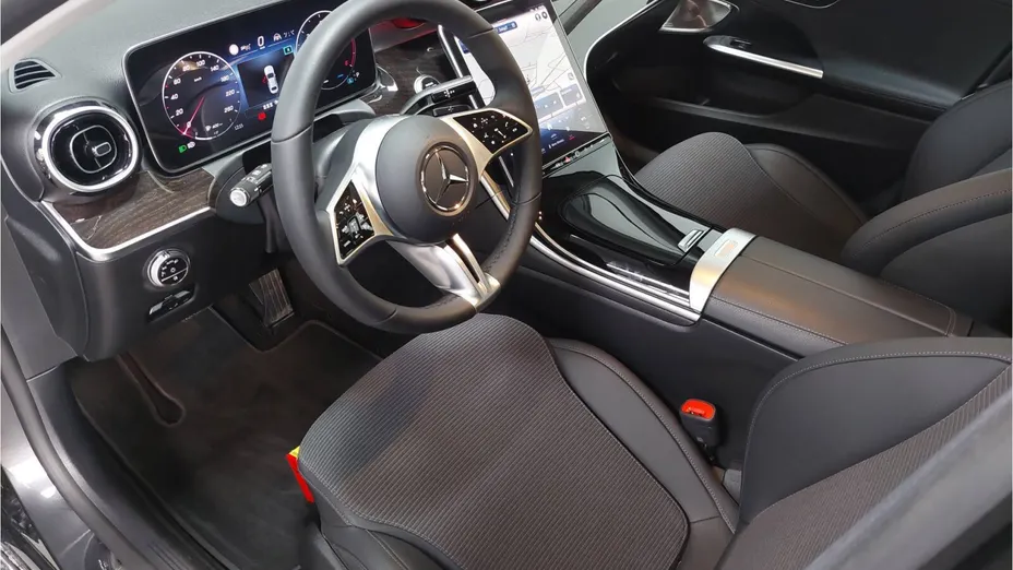 MERCEDES-BENZ C Klasa C 220 d mHEV Avantgarde