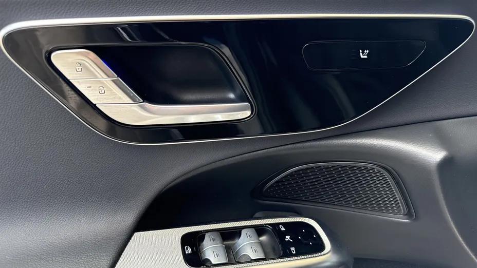 MERCEDES-BENZ E Klasa E 220 d mHEV 4-Matic AMG 9G-Tronic