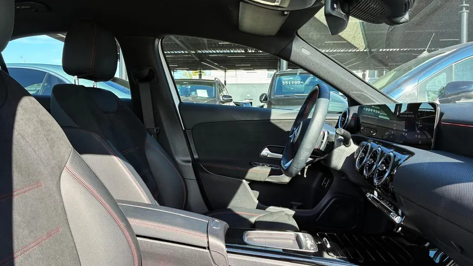 MERCEDES-BENZ A Klasa A 200 AMG Line 7G-DCT