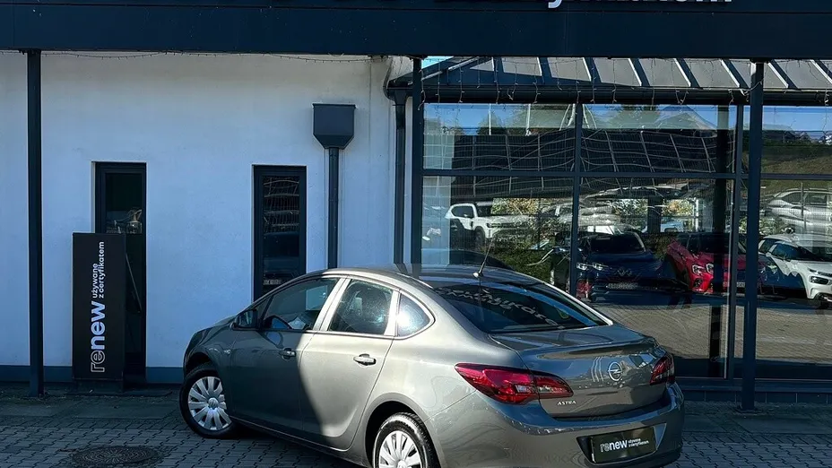 OPEL Astra Astra IV 1.6 Essentia