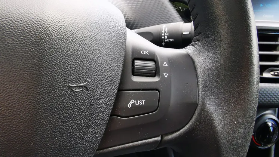 PEUGEOT 208 208 1.4 HDi Access
