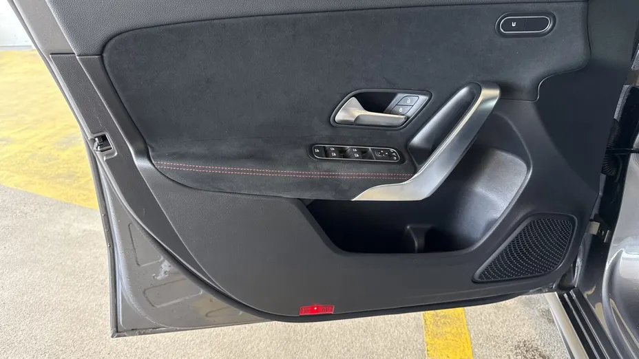 MERCEDES-BENZ A Klasa A 200 AMG Line 7G-DCT