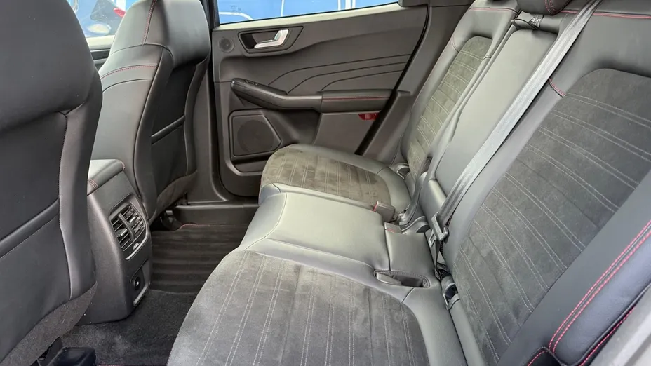 FORD Kuga -