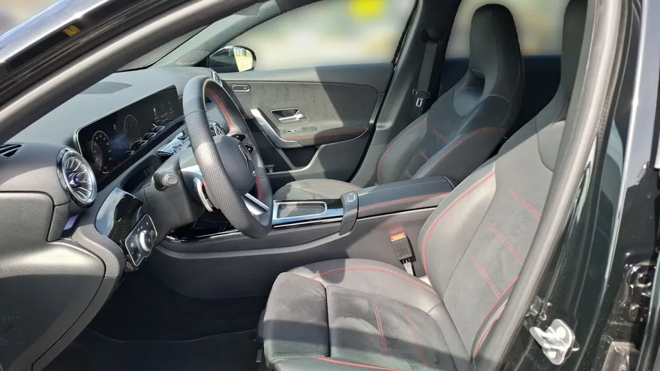 MERCEDES-BENZ A Klasa A 200 AMG Line 7G-DCT