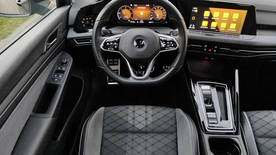 VOLKSWAGEN Golf Golf VIII 2.0 TDI R-Line DSG