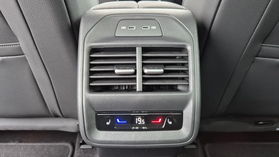 SKODA Superb Superb 2.0 TDI SCR 4x4 Sportline DSG
