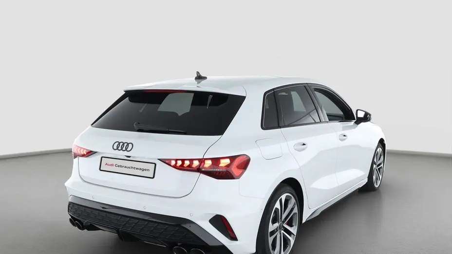 AUDI S3 Sportback -
