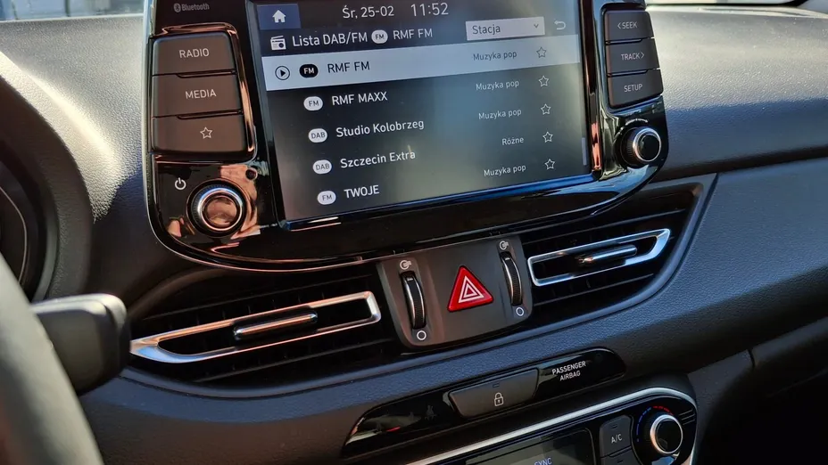 HYUNDAI i30 i30 1.5 T-GDI 48V Smart