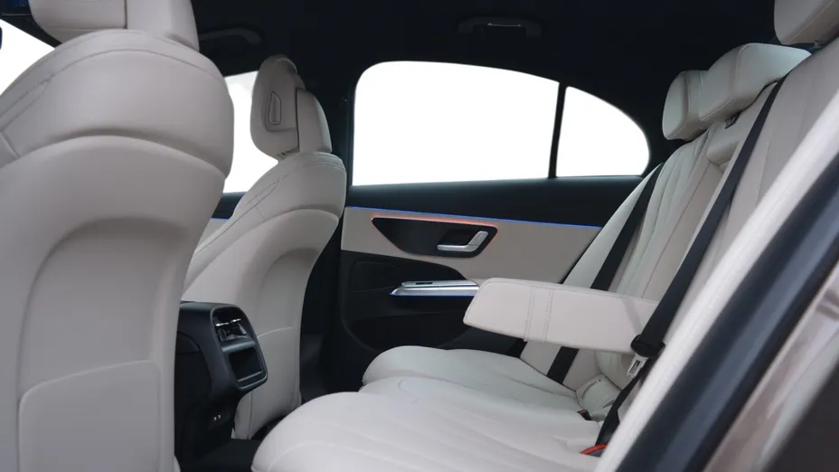 MERCEDES-BENZ E Klasa E 220 d mHEV Avantgarde 9G-Tronic Nowy